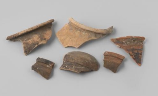 Bag with fragments of red-firing earthenware from the VOC ship 'Witte Leeuw'