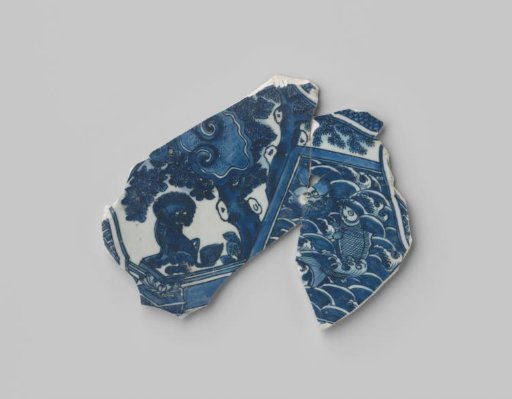 Fragment of a saucer from VOC ship 'The White Lion'