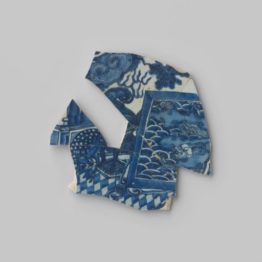 Fragment of a saucer from VOC ship 'The White Lion'