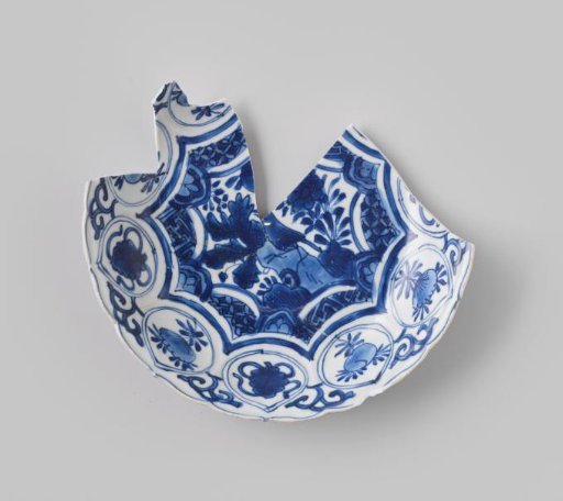 Plate from VOC ship the 'Witte Leeuw'