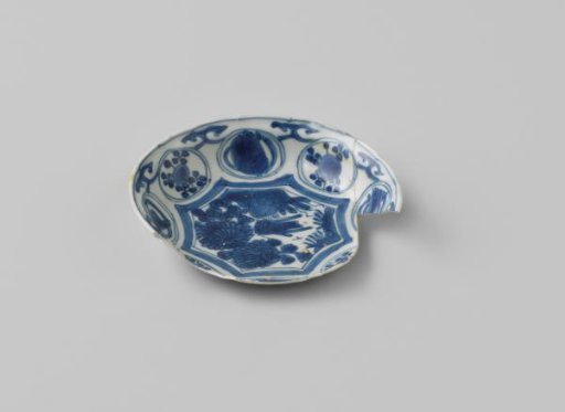 Fragment of a Plate from the VOC ship 'Witte Leeuw'