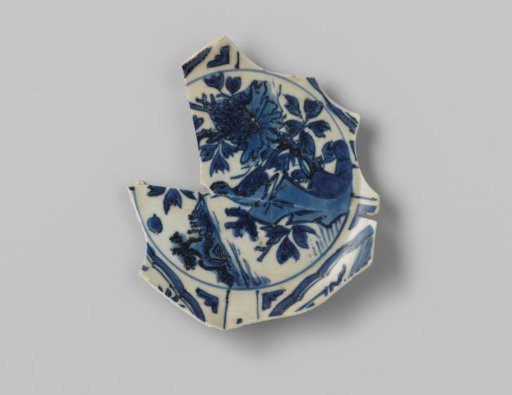 Fragment of a Plate from the VOC Ship 'Witte Leeuw'