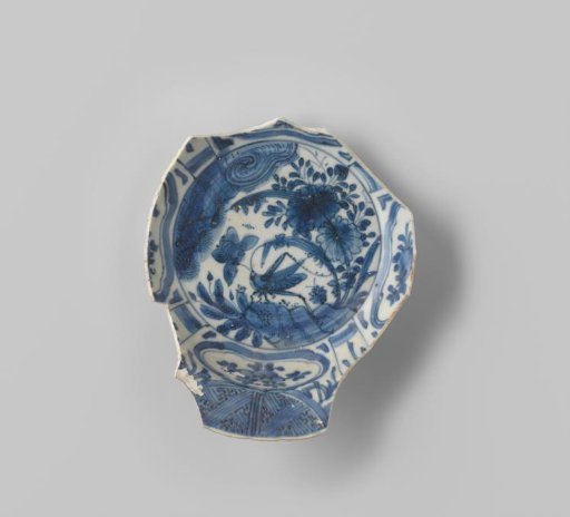 Fragment of a Deep Plate from the VOC Ship 'Witte Leeuw'