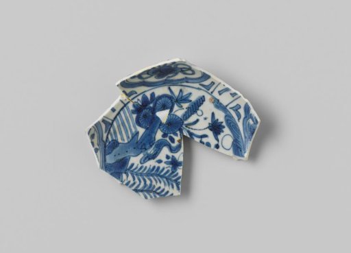 Fragment of a Plate from the VOC Ship 'Witte Leeuw'