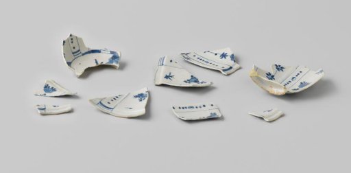 Fragments of a crow's head from VOC ship 'Witte Leeuw'
