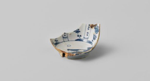 Fragment of a crow's head from the VOC ship 'Witte Leeuw'