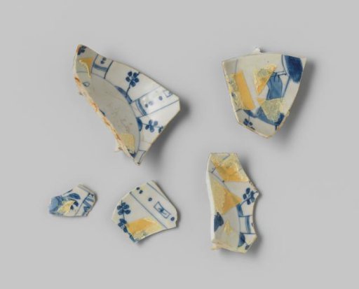 Fragments of a crow's head from VOC ship 'Witte Leeuw'