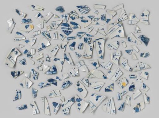 Fragments of crow's heads from V.O.C. ship 'Witte Leeuw'