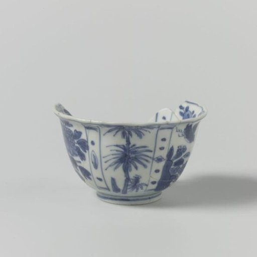Bowl from the V.O.C. ship the 'Witte Leeuw'