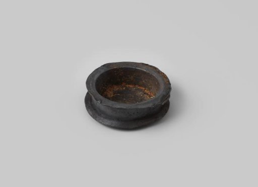 Screw cap from the wreck of the East Indiaman Princesse Maria
