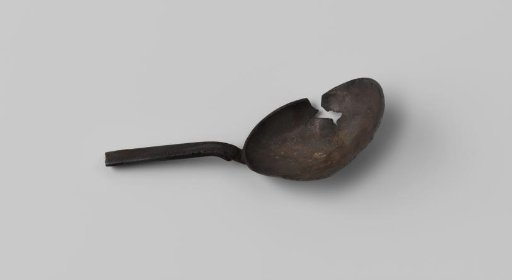Spoon from the wreck of the East Indiaman Princesse Maria