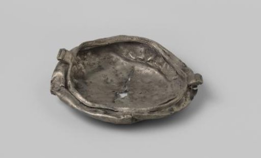 Plate from the wreck of the East Indiaman Hollandia