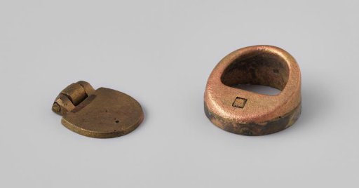 Valve of a fire hose from the wreck of the East Indiaman Hollandia