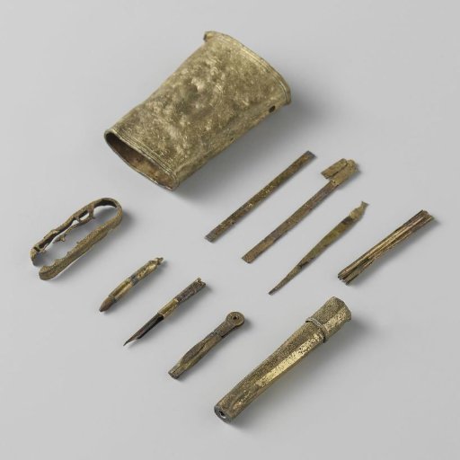 Necessaire with drawing instruments from the wreck of the Dutch East Indiaman Hollandia