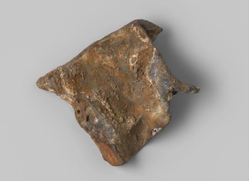 Oil lamp from the wreck of the East Indiaman Hollandia