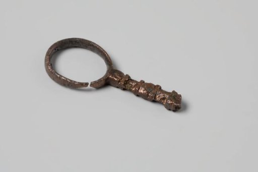 Pin from the wreck of the East Indiaman Hollandia