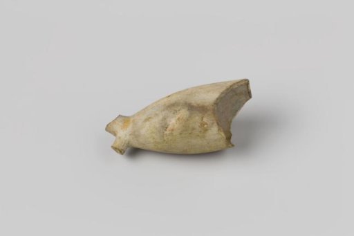 Fragment of a pipe bowl from the wreck of the East Indiaman Hollandia