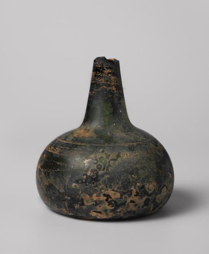 Wine bottle from the wreck of the East Indiaman Hollandia