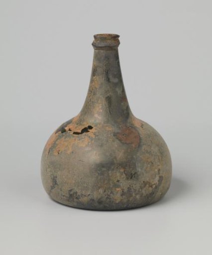 Wine bottle from the wreck of the East Indiaman Hollandia