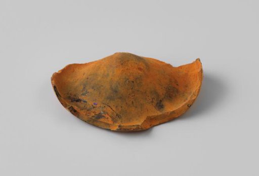 Base fragment of a wine bottle from the wreck of the East Indiaman Hollandia
