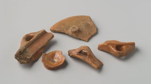 Fragments of earthenware from the wreck of the East Indiaman Hollandia