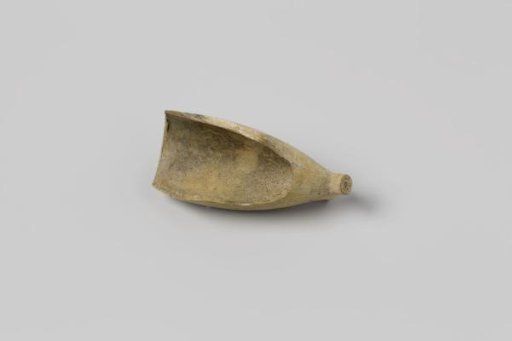 Fragment of a pipe bowl from the wreck of the East Indiaman Hollandia