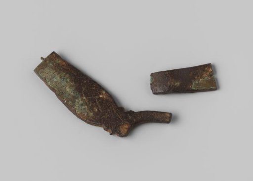 Fragments of a handle of a lamp from the wreck of the East Indiaman Hollandia