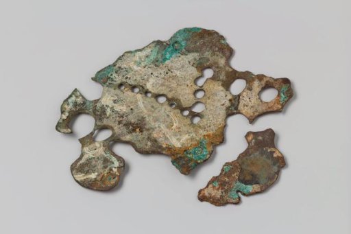 Plate fragments from the wreck of the East Indiaman Hollandia