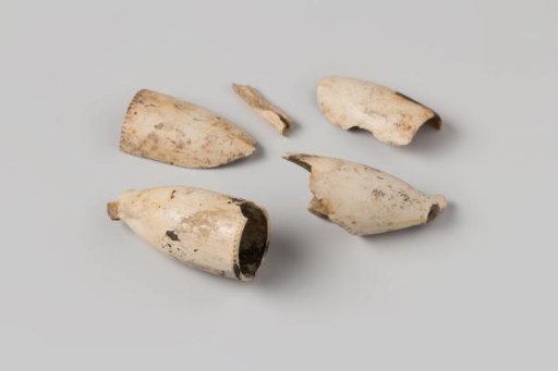 Fragments of a pipe bowl and pipe stem from the wreck of the East Indiaman Hollandia