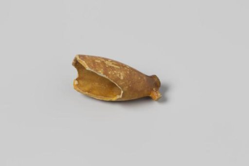 Fragment of a pipe bowl from the wreck of the East Indiaman Hollandia
