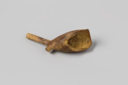 Fragment of a pipe bowl with part of the stem from the wreck of the East Indiaman Hollandia