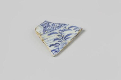 Sherd of a plate from the wreck of the East Indiaman Hollandia