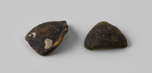 Sherds of wine bottles from the wreck of the East Indiaman Hollandia