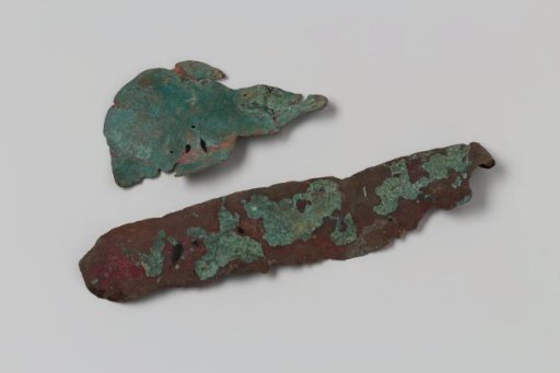 Plate fragments from the wreck of the East Indiaman Hollandia