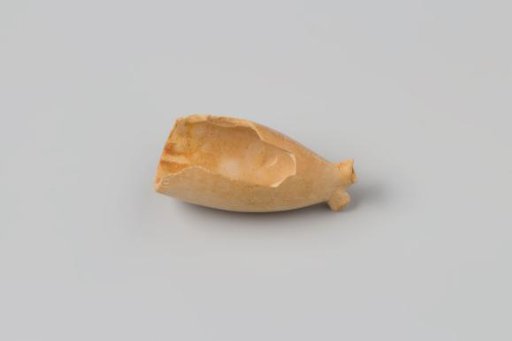 Fragment of a pipe bowl from the wreck of the East Indiaman Hollandia