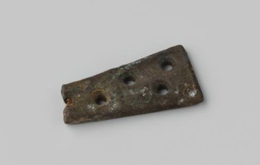 Corner plate fragment from the wreck of the East Indiaman Hollandia