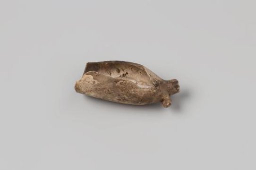 Fragment of a pipe bowl from the wreck of the East Indiaman Hollandia