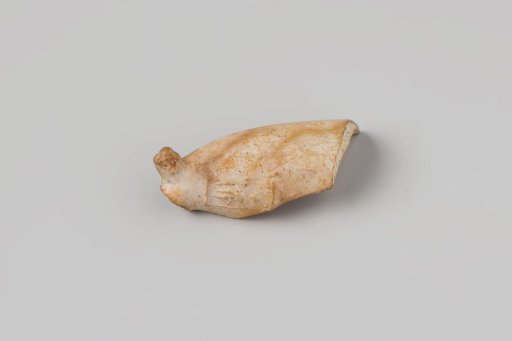 Fragment of a pipe bowl from the wreck of the East Indiaman Hollandia