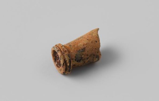 Neck with cork of a wine bottle from the wreck of the East Indiaman Hollandia
