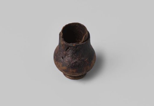 Pot from the wreck of the East Indiaman Hollandia