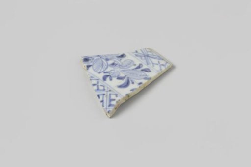 Sherd of a plate from the wreck of the East Indiaman Hollandia