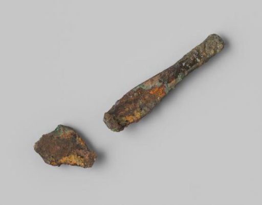 Scabbard mount fragments from the wreck of the Dutch East Indiaman Hollandia