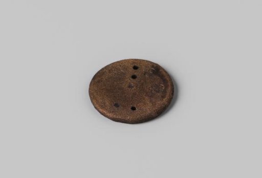 Lid of a sealing weight from the wreck of the East Indiaman Hollandia