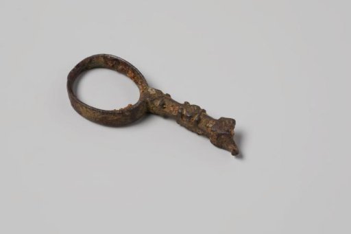 Brooch from the wreck of the East Indiaman Hollandia