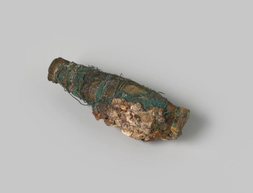 Grip with concretion of a hilt from the wreck of the Dutch East Indiaman Hollandia