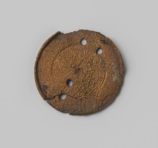 Lid of a weight closure from the wreck of the East Indiaman Hollandia