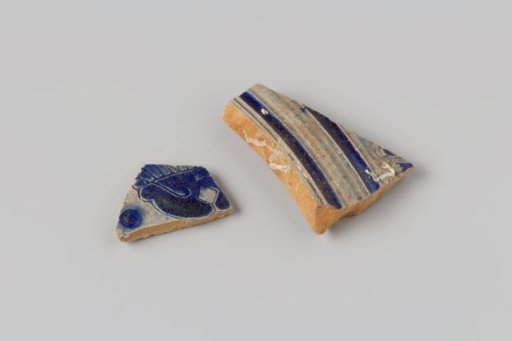 Shards of pots from the wreck of the East Indiaman Hollandia