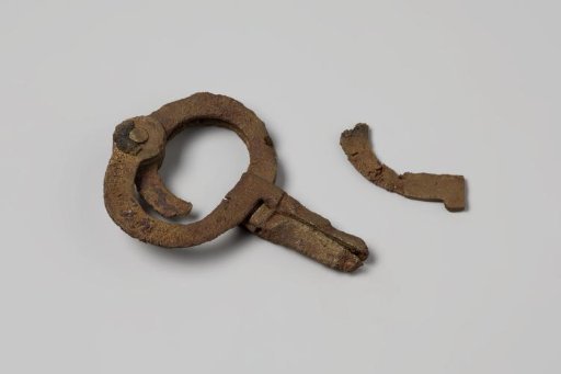 Compass with Loose Fragment from the Wreck of the East Indiaman Hollandia