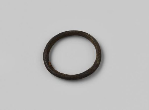 Ring-shaped fragment from the wreck of the East Indiaman Hollandia