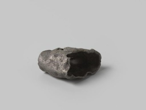 Cup from the wreck of the Dutch East Indiaman Hollandia
